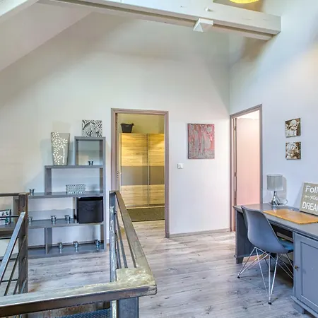 De Bervic Avec Piscine Сasa de vacaciones