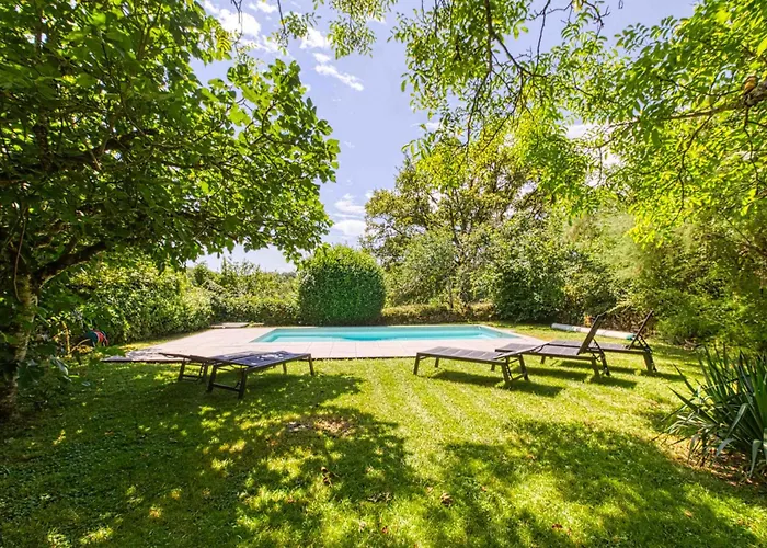 De Bervic Avec Piscine Σπίτι διακοπών *